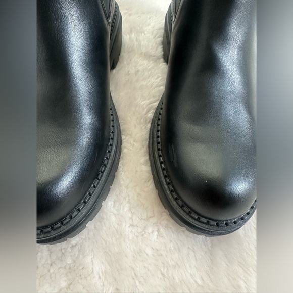 Black Women Block Heel Boots - Picture 11 of 16